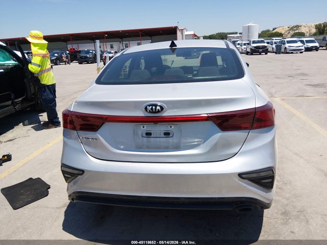 3KPF24AD8KE113380 KIA Forte Lxs