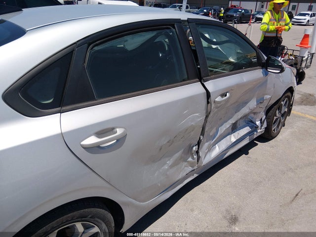 KIA Forte Lxs 2019 3KPF24AD8KE113380 Image 17