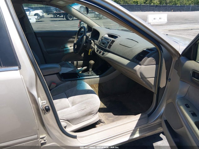 45118664 :رقم المزاد ، 4T1BE32K13U668344 vin ، 2003 Toyota Camry Le مزاد بيع