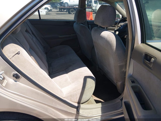 45118664 :رقم المزاد ، 4T1BE32K13U668344 vin ، 2003 Toyota Camry Le مزاد بيع
