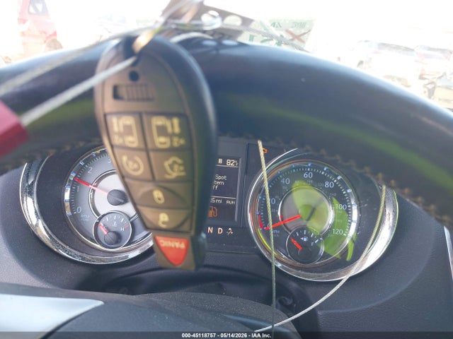 2C4RC1CG8ER454006 Chrysler Town &amp; Country Touring-l