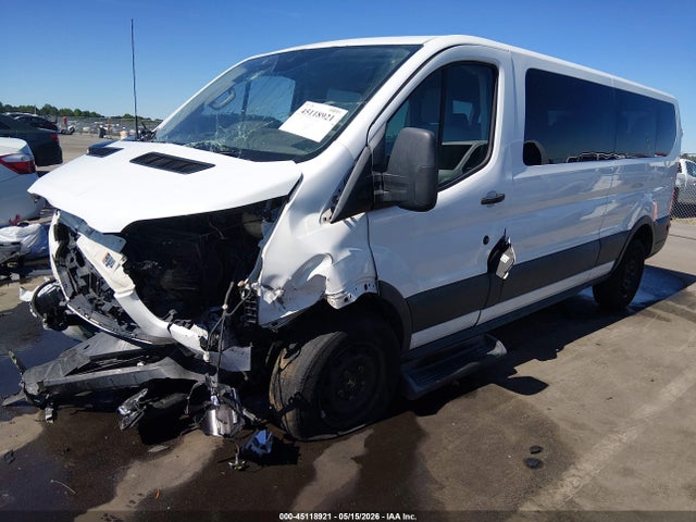 45118921 :رقم المزاد ، 1FBZX2ZM2FKB22753 vin ، 2015 Ford Transit-350 Xlt مزاد بيع
