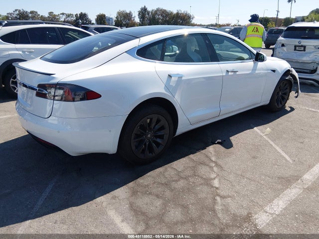 Продажа на аукционе авто 2017 Tesla Model S 60/75, vin: 5YJSA1E14HF186913, номер лота: 45118952