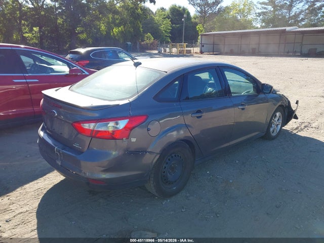 1FADP3F24EL368233 Ford FOCUS SE