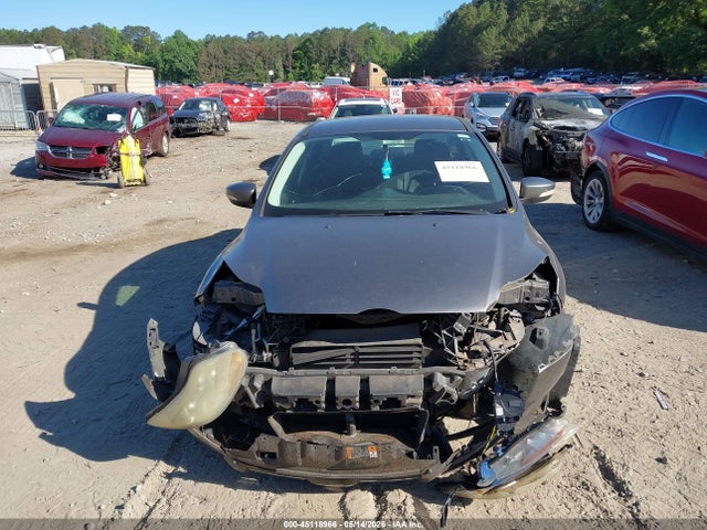 1FADP3F24EL368233 Ford FOCUS SE