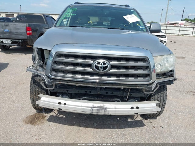 45119007 :رقم المزاد ، 5TDZY5G17ES051141 vin ، 2014 Toyota Sequoia Sr5 5.7l V8 مزاد بيع