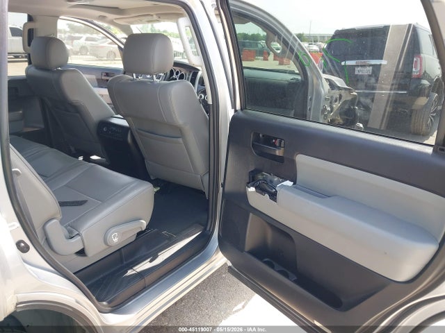 45119007 :رقم المزاد ، 5TDZY5G17ES051141 vin ، 2014 Toyota Sequoia Sr5 5.7l V8 مزاد بيع