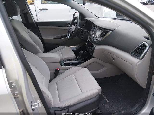 Продажа на аукционе авто 2018 Hyundai Tucson Se, vin: KM8J2CA4XJU655855, номер лота: 45119054