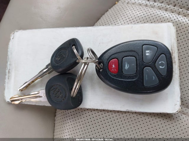 45119086 :رقم المزاد ، 1G4HE57Y38U154070 vin ، 2008 Buick Lucerne Cxs مزاد بيع