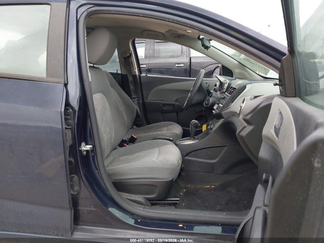 Продажа на аукционе авто 2015 Chevrolet Sonic Ls Auto, vin: 1G1JA5SH4F4181650, номер лота: 45119092
