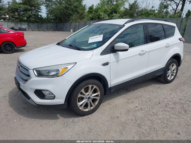 Продажа на аукционе авто 2018 Ford Escape Se, vin: 1FMCU9GD4JUA43972, номер лота: 45119175