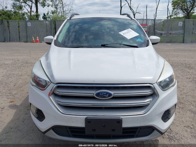 Продажа на аукционе авто 2018 Ford Escape Se, vin: 1FMCU9GD4JUA43972, номер лота: 45119175