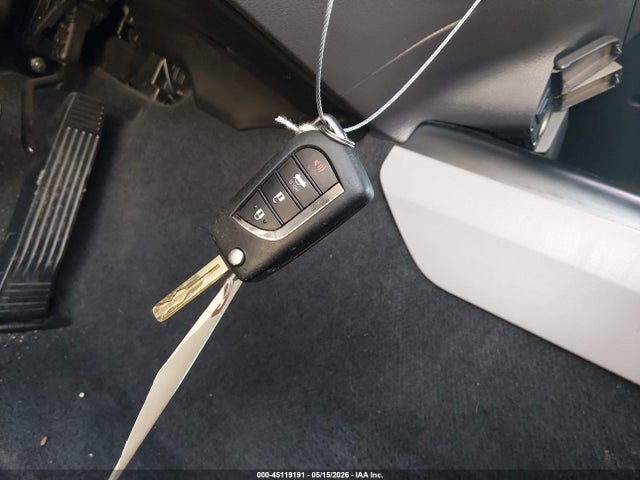 4T1B11HKXJU677371 Toyota CAMRY LE