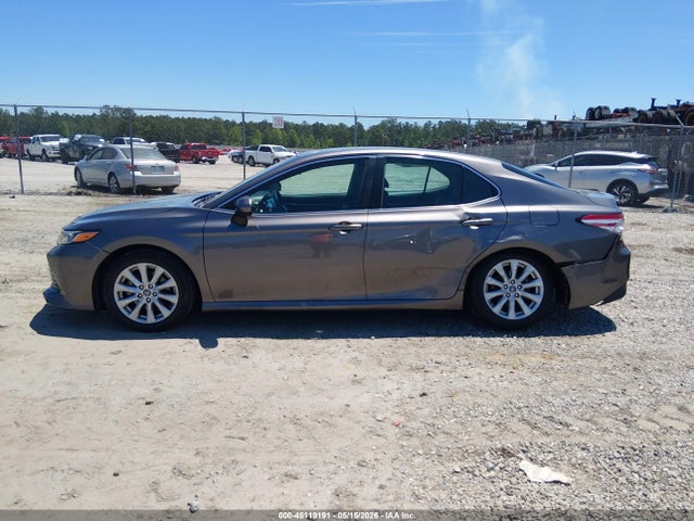 4T1B11HKXJU677371 Toyota CAMRY LE