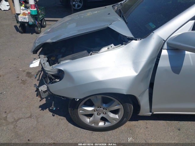 2005 Toyota Matrix Xr მანქანა იყიდება აუქციონზე, vin: 2T1LR32E85C381137, აუქციონის ნომერი: 45119216