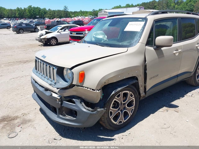 ZACCJABT2FPB37466 Jeep Renegade Latitude