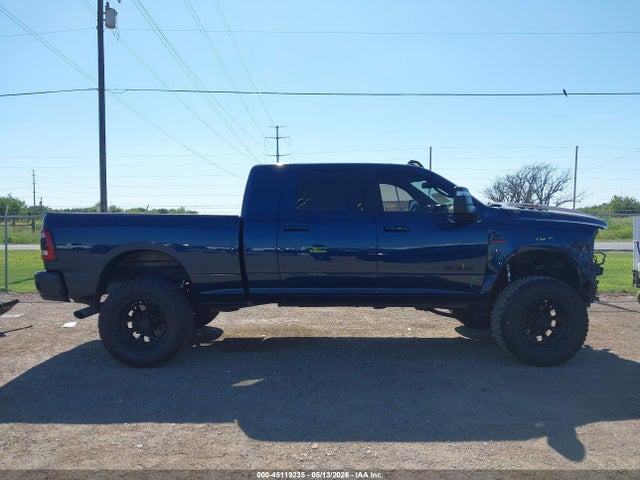 3C6UR5NL6PG617066 RAM 2500 Laramie 4x4 6&#039;4 Box