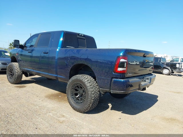 3C6UR5NL6PG617066 RAM 2500 Laramie 4x4 6&#039;4 Box