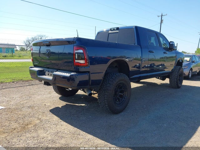 3C6UR5NL6PG617066 RAM 2500 Laramie 4x4 6&#039;4 Box