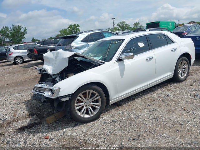Chrysler 300C 2016 2C3CCAEG0GH320459 Image 2