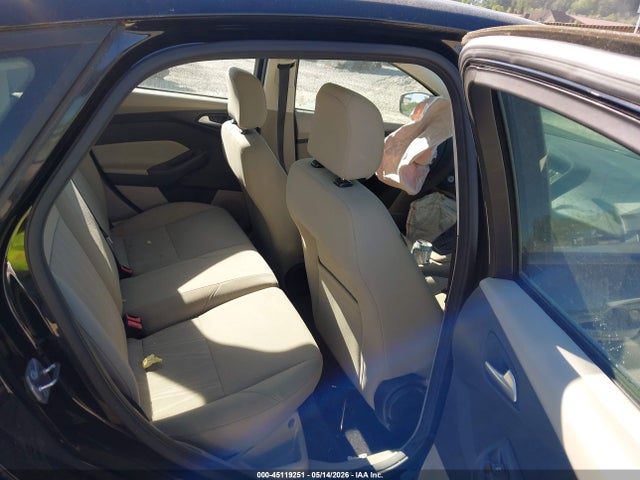 Ford FOCUS SE 2017 1FADP3K27HL338282 Image 8