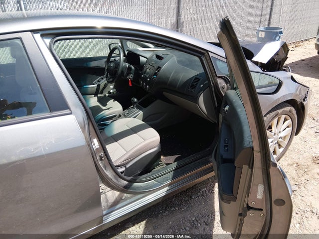 Продажа на аукционе авто 2016 Kia Forte Lx, vin: KNAFX4A69G5455987, номер лота: 45119255
