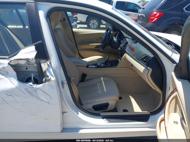 2014 Bmw 328i მანქანა იყიდება აუქციონზე, vin: WBA3A5G52ENP32825, აუქციონის ნომერი: 45119353