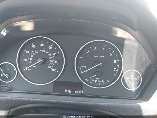 2014 Bmw 328i მანქანა იყიდება აუქციონზე, vin: WBA3A5G52ENP32825, აუქციონის ნომერი: 45119353