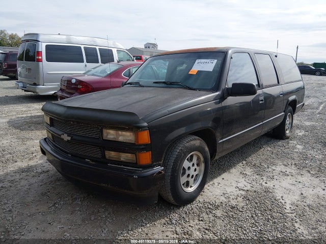 45119379 :رقم المزاد ، 1GNEC16K9RJ413139 vin ، 1994 Chevrolet Suburban C1500 مزاد بيع