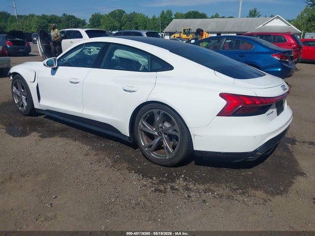 Продаж на аукціоні авто 2022 Audi E-tron Gt Premium Plus Quattro, vin: WAUFJBFW4N7006751, номер лоту: 45119380