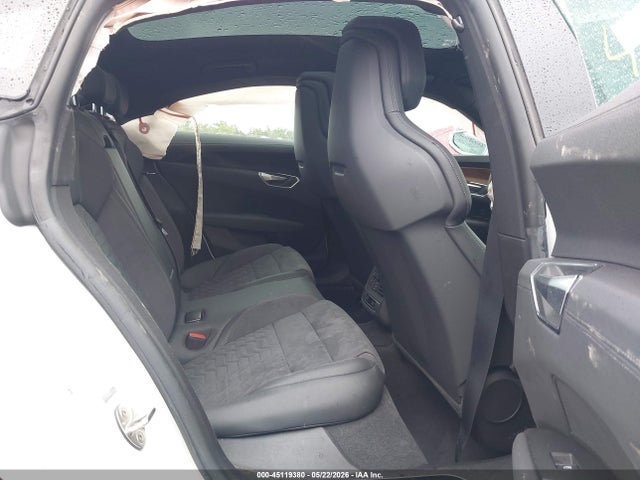 Продаж на аукціоні авто 2022 Audi E-tron Gt Premium Plus Quattro, vin: WAUFJBFW4N7006751, номер лоту: 45119380