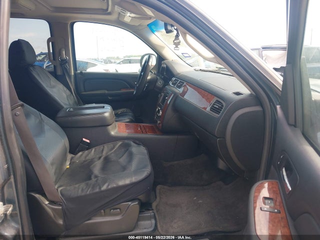 2008 Chevrolet Tahoe Ltz მანქანა იყიდება აუქციონზე, vin: 1GNFC13028J121354, აუქციონის ნომერი: 45119414