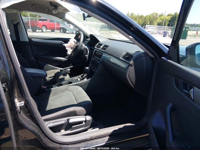 Aukcja sprzedaży 2015 Volkswagen Passat 1.8t S, vin: 1VWAT7A33FC045628, numer aukcji: 45119445
