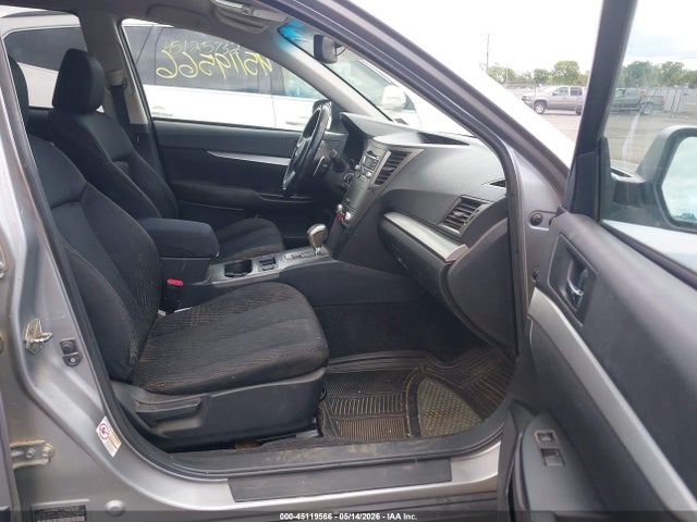 2011 Subaru Outback 2.5i Premium მანქანა იყიდება აუქციონზე, vin: 4S4BRBCC1B3401280, აუქციონის ნომერი: 45119566
