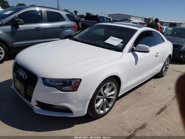 Продажа на аукционе авто 2013 Audi A5 2.0t Premium, vin: WAULFAFR0DA052832, номер лота: 45119571