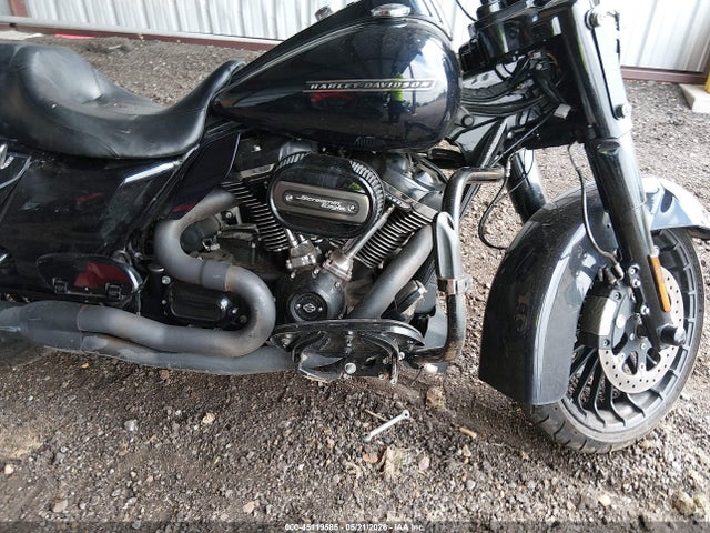 Harley-Davidson FLHRXS 2019 1HD1KVP11KB624745 Image 8
