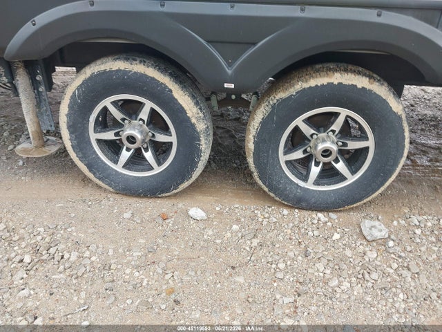 45119593 :رقم المزاد ، 4YDT33026JJ971598 vin ، 2018 Kodiak Other مزاد بيع