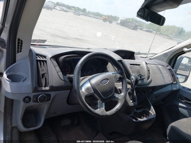 1FTNR1CM2FKA85288 Ford Transit-250