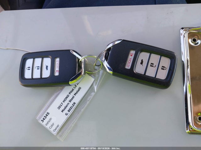 Продажа на аукционе авто 2017 Honda Pilot Lx, vin: 5FNYF6H12HB039512, номер лота: 45119704