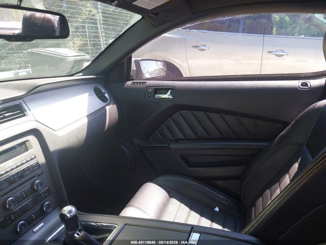 Продажа на аукционе авто 2012 Ford Mustang V6 Premium, vin: 1ZVBP8AM7C5246441, номер лота: 45119846