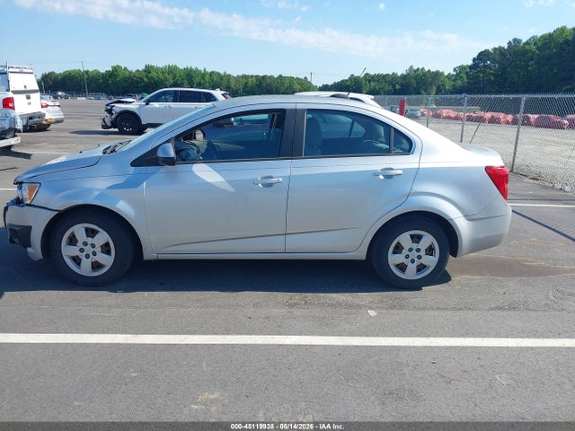 45119938 :رقم المزاد ، 1G1JA5SH3F4216890 vin ، 2015 Chevrolet Sonic Ls Auto مزاد بيع