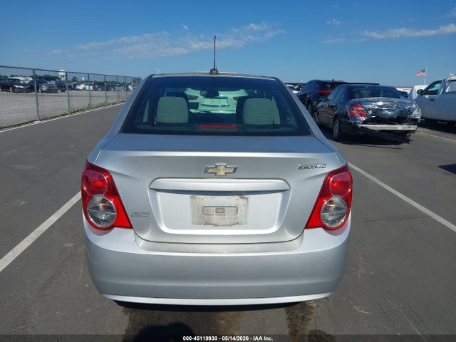 45119938 :رقم المزاد ، 1G1JA5SH3F4216890 vin ، 2015 Chevrolet Sonic Ls Auto مزاد بيع