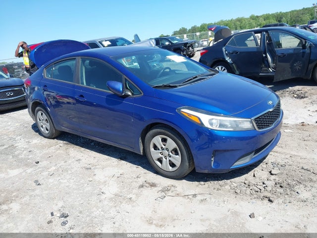 45119952 :رقم المزاد ، 3KPFK4A73HE060915 vin ، 2017 Kia Forte Lx مزاد بيع