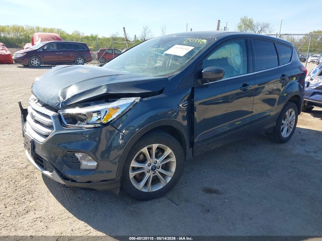 Продажа на аукционе авто 2019 Ford Escape Se, vin: 1FMCU9GD6KUB61572, номер лота: 45120110