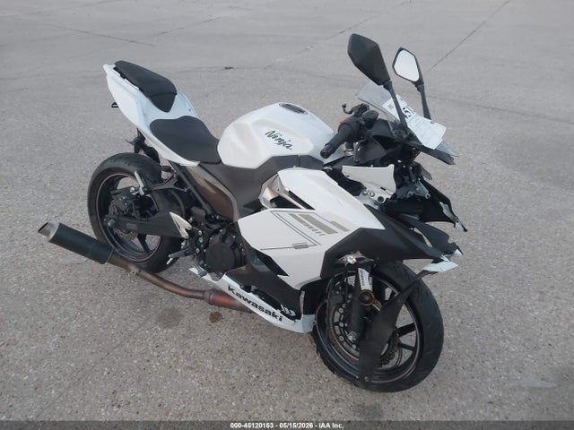 Kawasaki EX400 2023 JKAEXKG17PDAK9927 main image