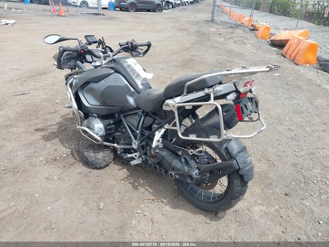 45120178 :رقم المزاد ، WB10M1303P6H16257 vin ، 2023 Bmw R 1250 Gs Adventure مزاد بيع