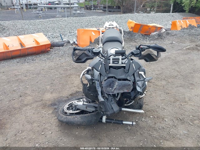 45120178 :رقم المزاد ، WB10M1303P6H16257 vin ، 2023 Bmw R 1250 Gs Adventure مزاد بيع