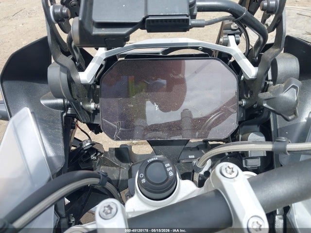 45120178 :رقم المزاد ، WB10M1303P6H16257 vin ، 2023 Bmw R 1250 Gs Adventure مزاد بيع