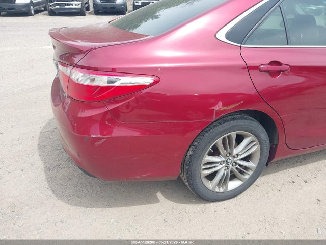 45120208 :رقم المزاد ، 4T1BF1FK0FU995186 vin ، 2015 Toyota Camry Se مزاد بيع