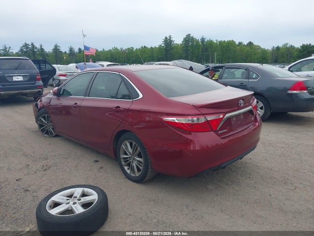 45120208 :رقم المزاد ، 4T1BF1FK0FU995186 vin ، 2015 Toyota Camry Se مزاد بيع